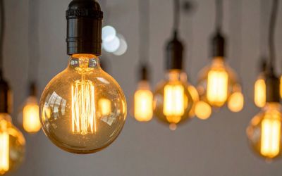 8月25日は、ヒカリをカナタに届ける日です。