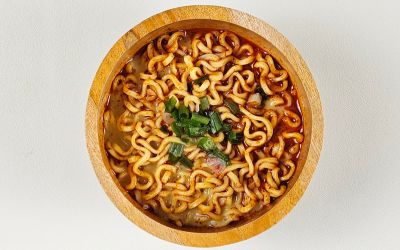 8月25日は、即席ラーメン記念日です。
