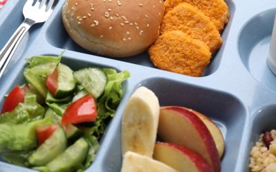 9月4日は、ミールオンデマンドの給食サービスの日です。