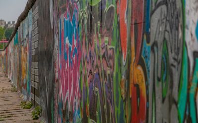 11月9日は、ベルリンの壁崩壊の日です。