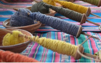 11月16日は、いい色・琉球びんがたの日です。