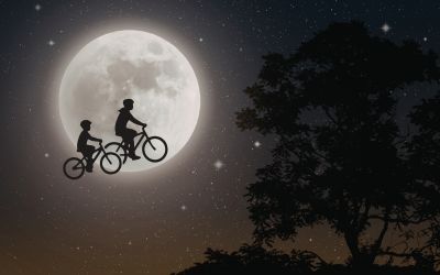 12月4日は、E.T.の日です。