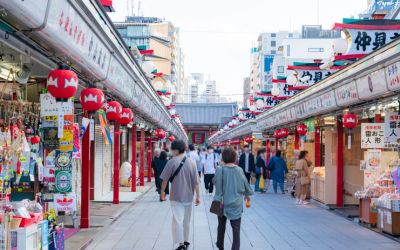 12月27日は、浅草仲見世記念日です。