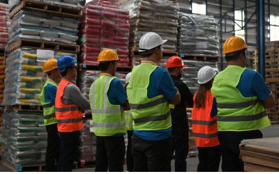 12月22日は、労働組合法制定記念日です。