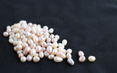 12月20日の誕生石(バースデーストーン)はシルバー・バロック・パールで、石言葉は「快心」です。