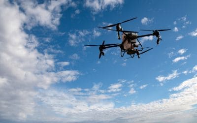 12月10日は、無人航空機記念日です。